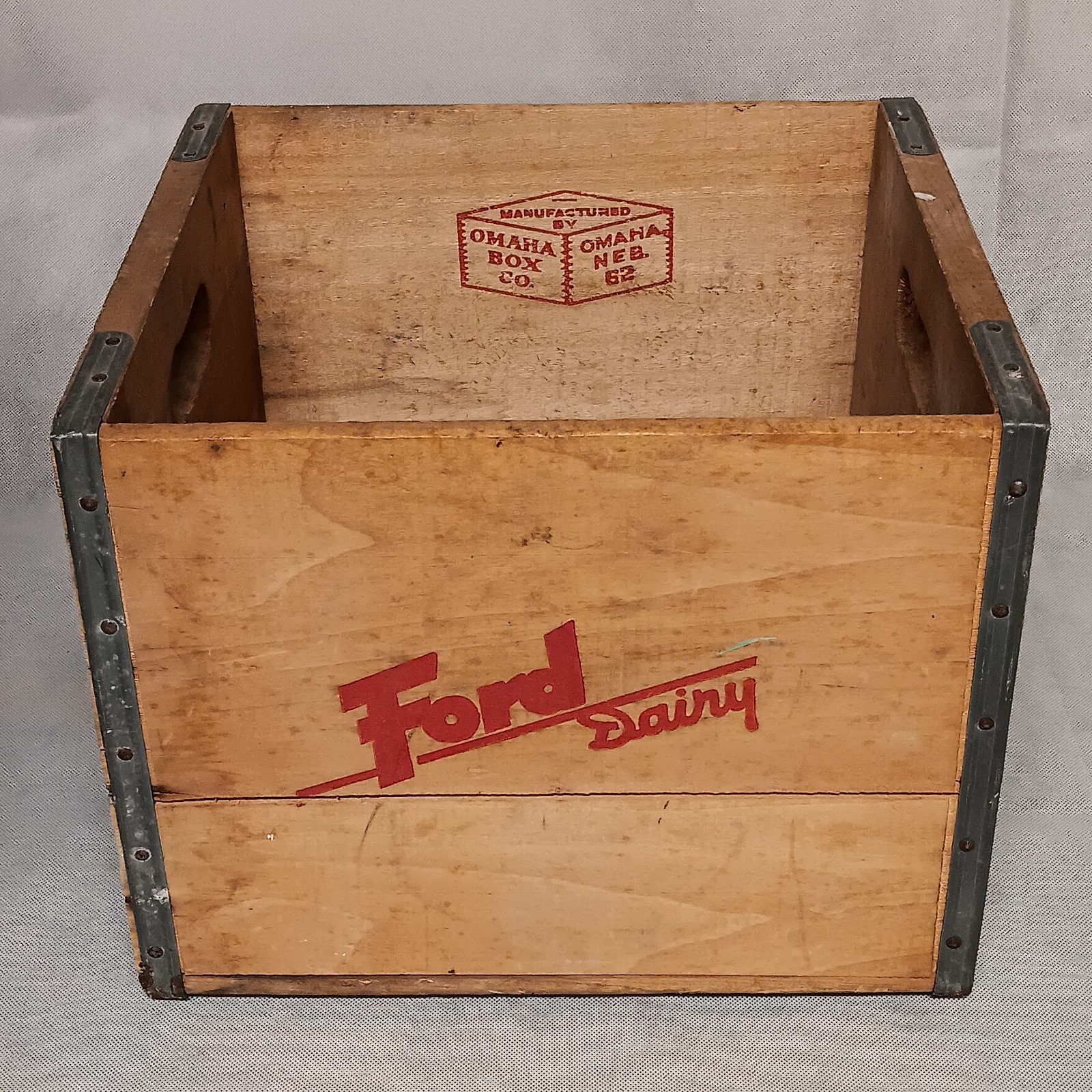 Ford Dairy Wooden Milk Crate Box Council Bluffs IA Omaha Box Co 1960's