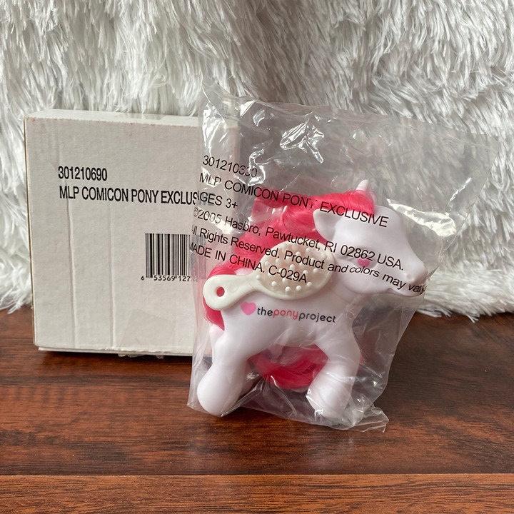2005 THE PONY PROJECT San Diego Comic Con Exclusive G3 My Little Pony White MIB