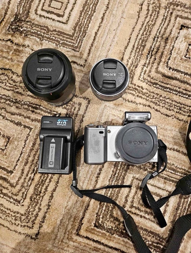 Sony NEX-5 14.2MP Camera + 2 lenses