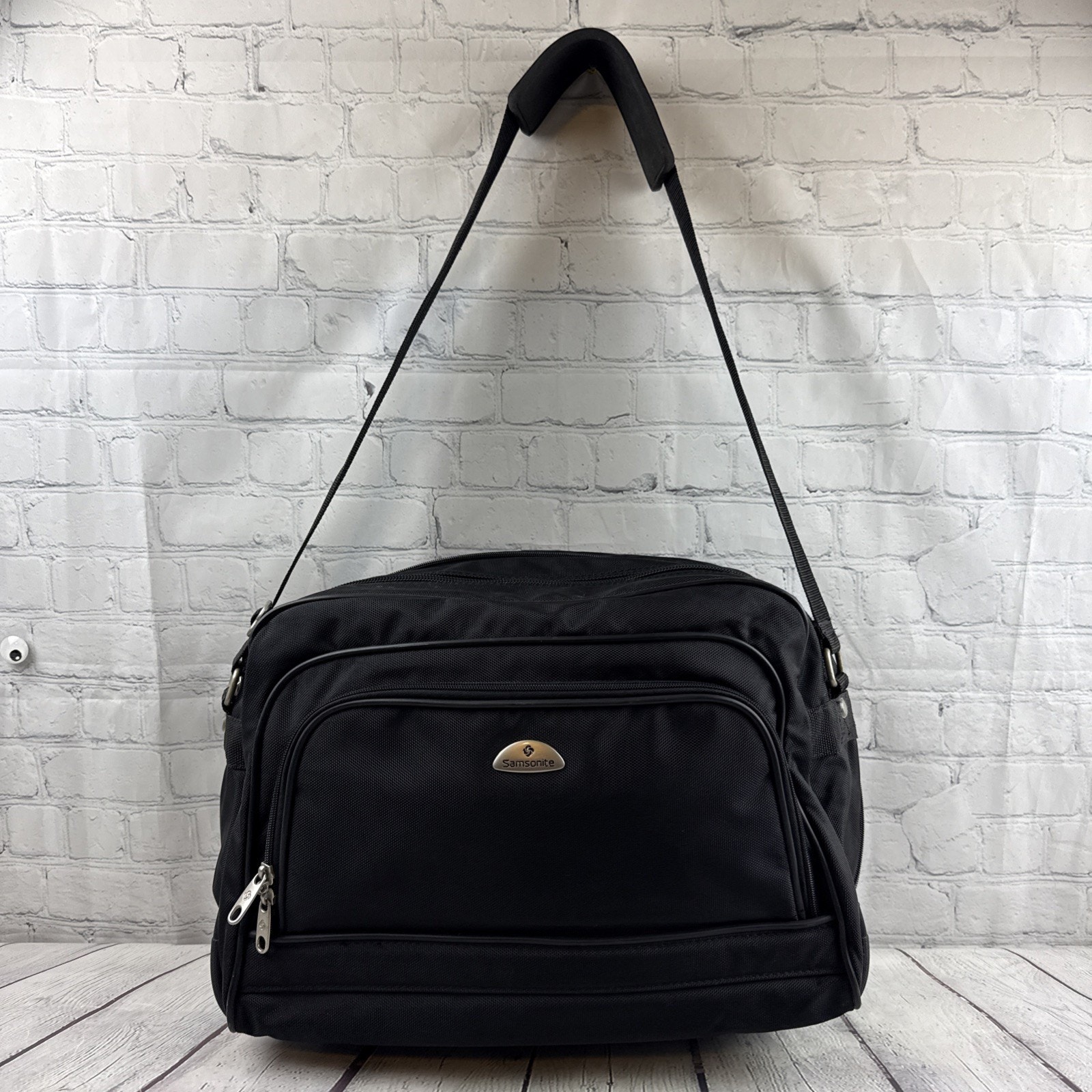 Samsonite Black Carry-on Bag, Messenger Laptop Briefcase, Collapsible EUC