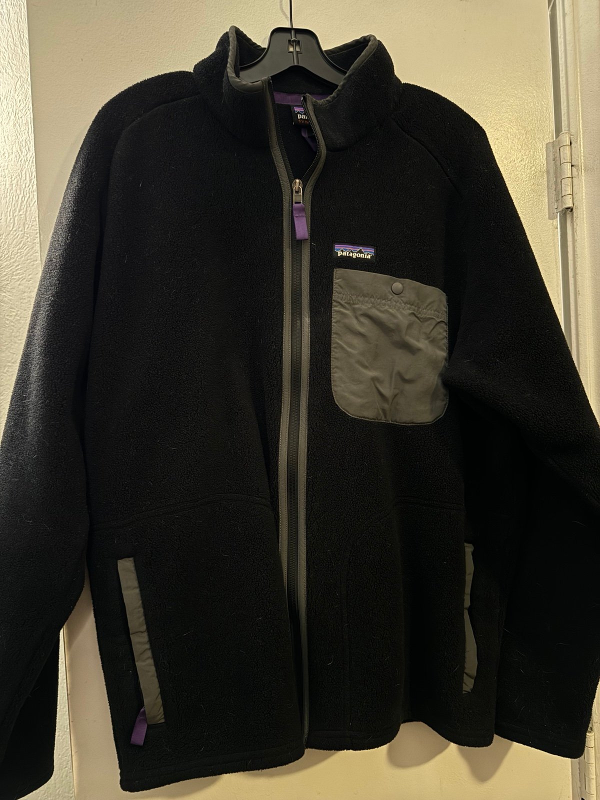 Patagonia Synchilla Full Zip – Black – Size Large