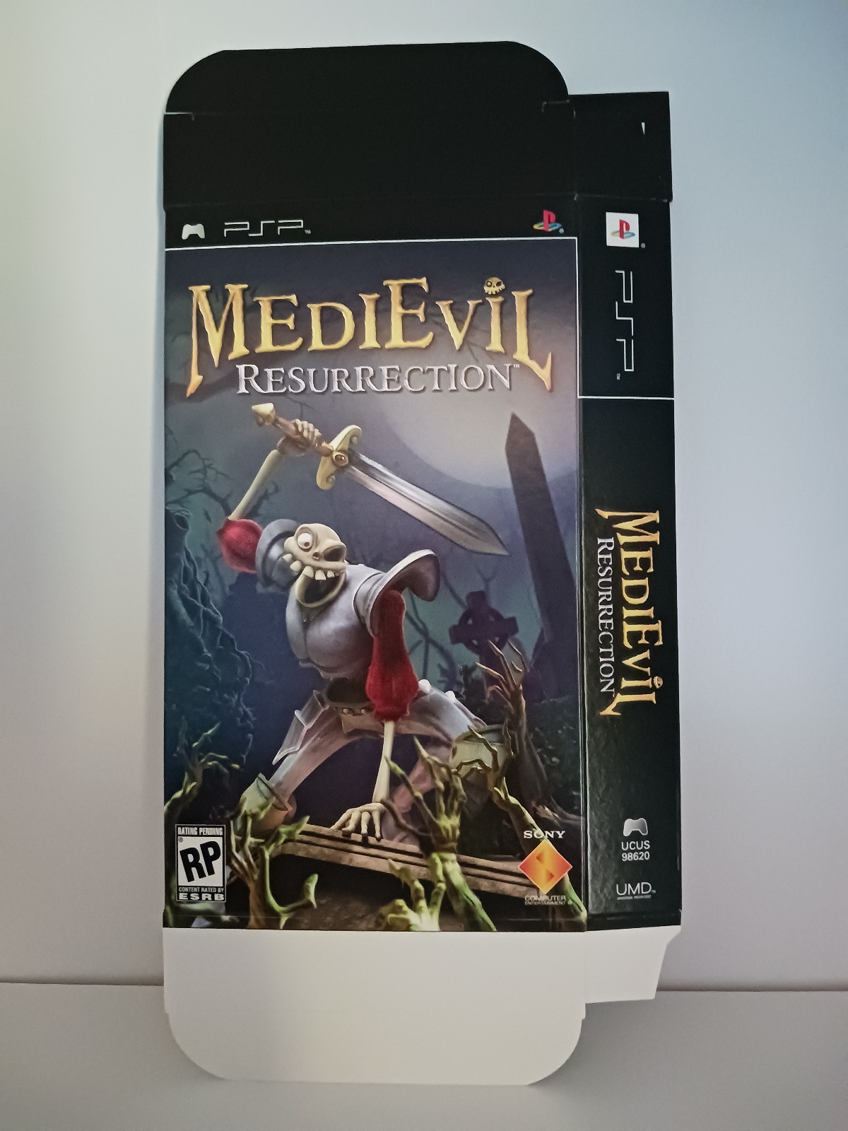 MediEvil: Resurrection Sony PSP PlayStation Portable Store Display Box Rare