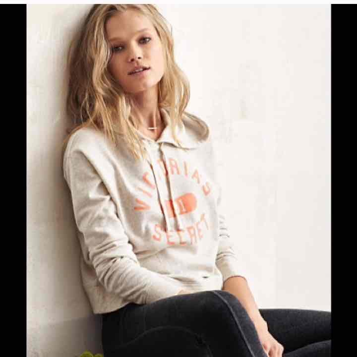 Victoria's Secret FLEECE BOXY HOODIE