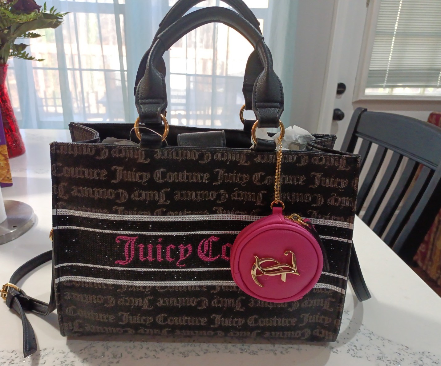 New Juicy Couture New Fashion Statement Tote. . Smoke and Pet Free Home
