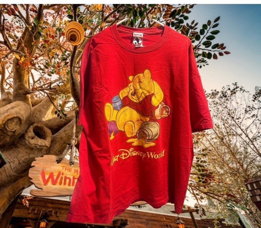 Vintage Disney 90s Winnie the Pooh Walt Disney World WDW Graphic T-Shirt