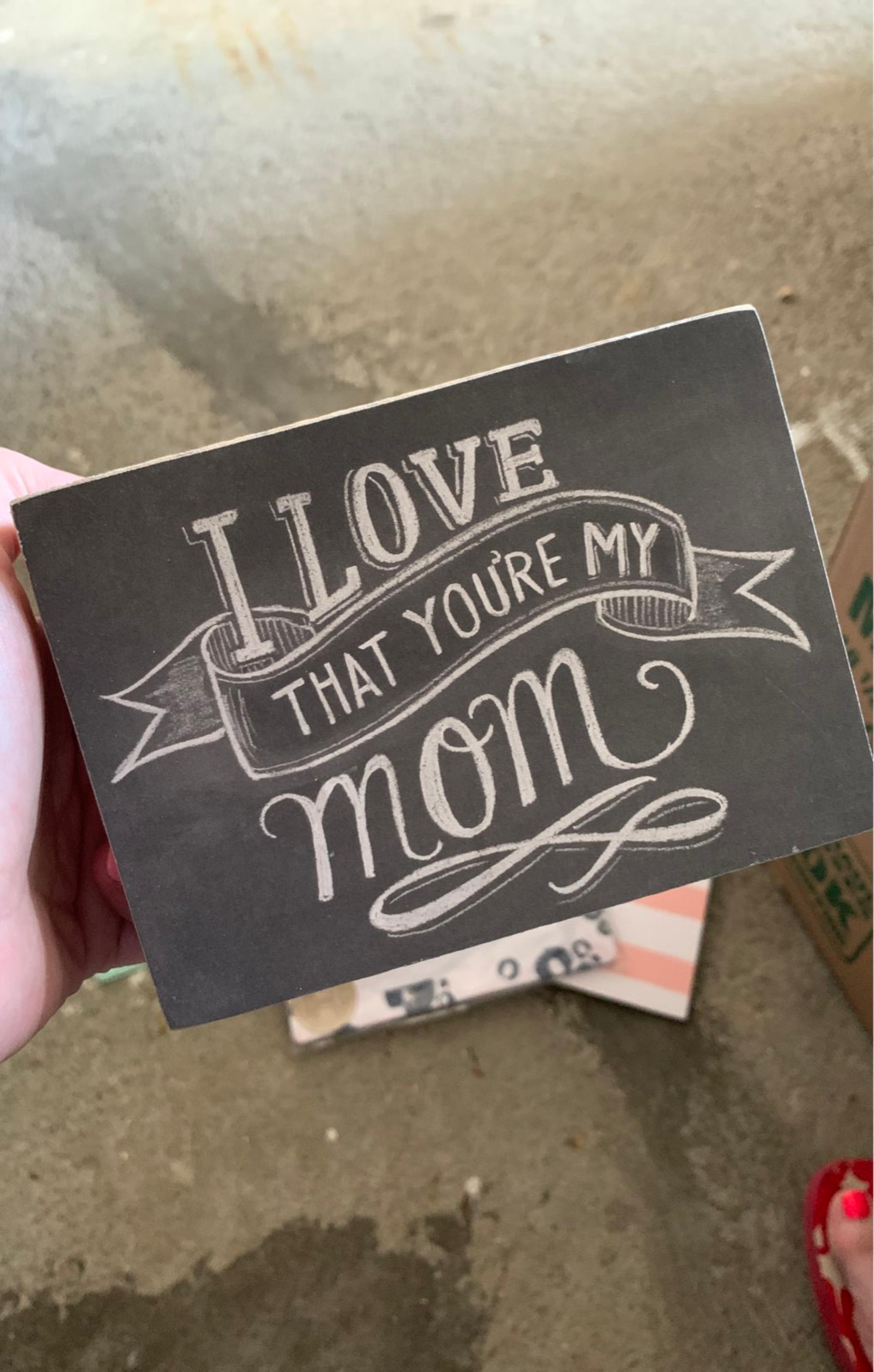 Mom sign decor