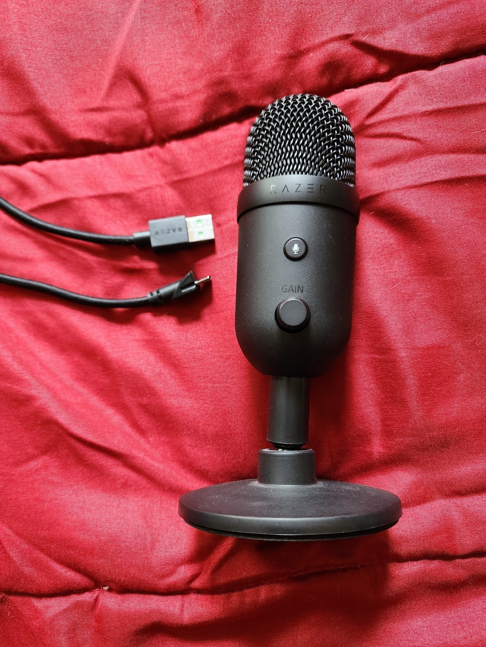 Razer Seiren V2