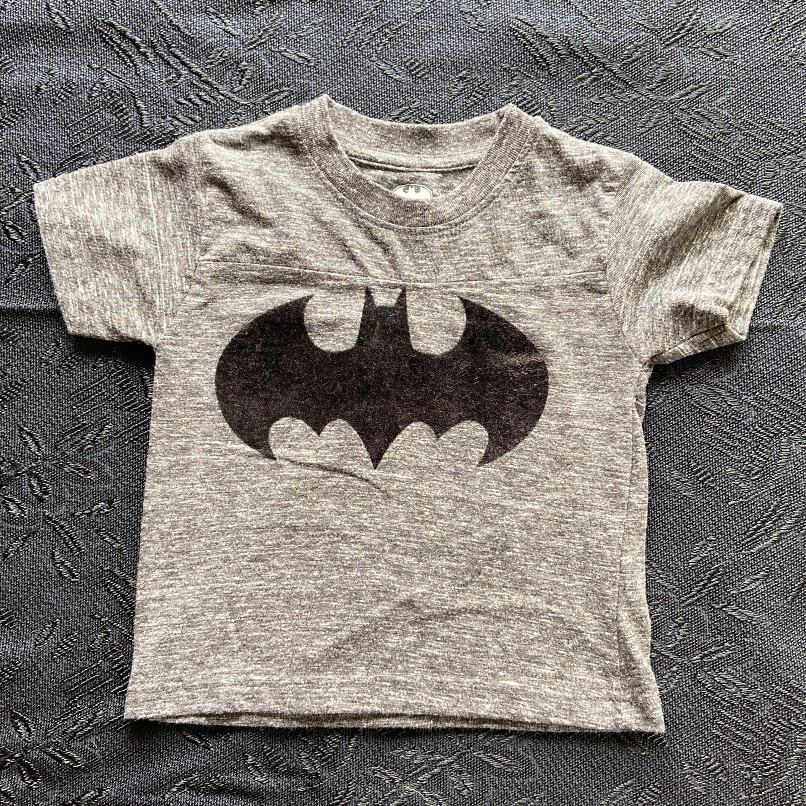 Boys Grey Batman Shirt Size 2T