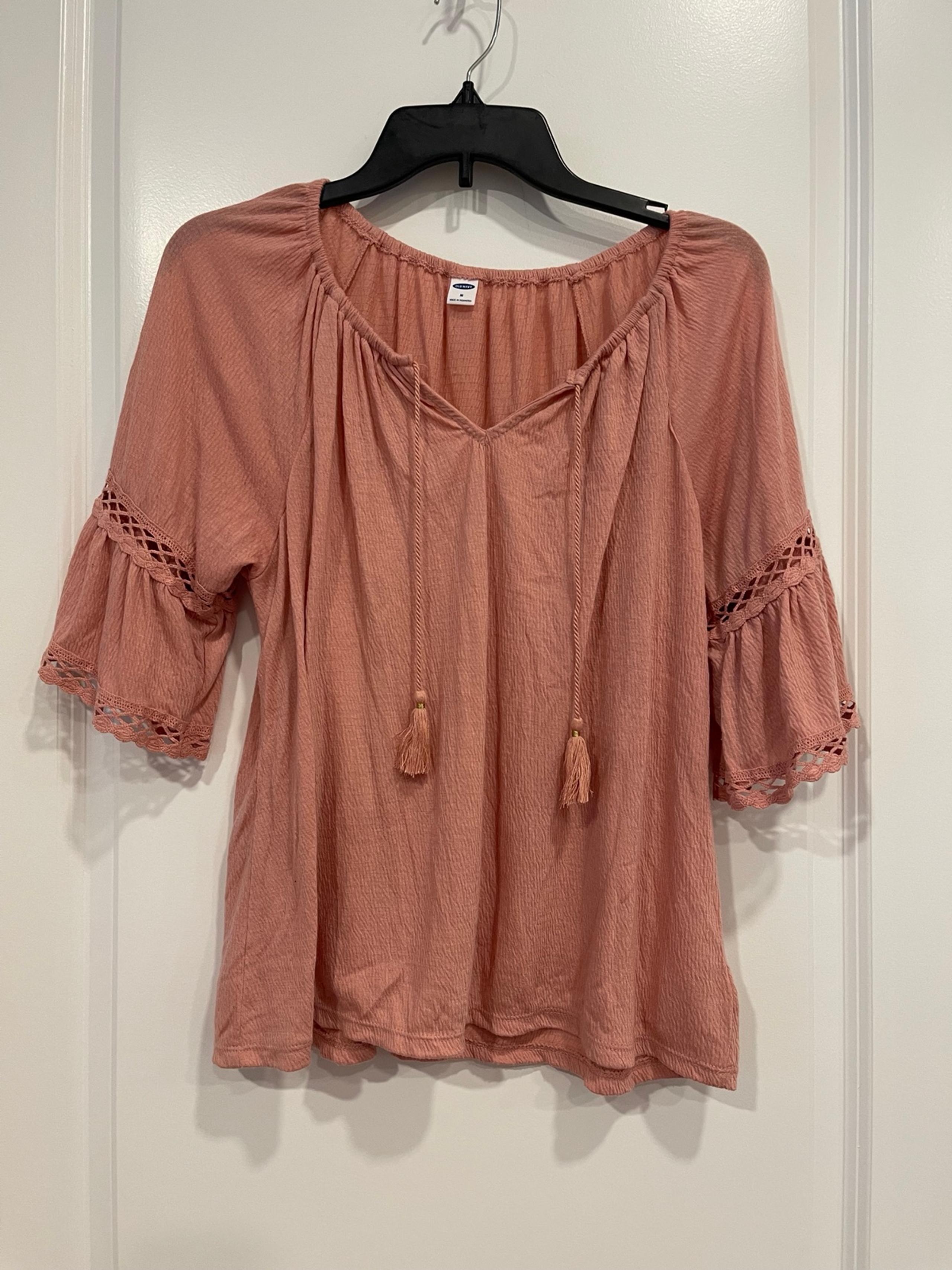 Women’s Old Navy Pink Blouse Size Medium