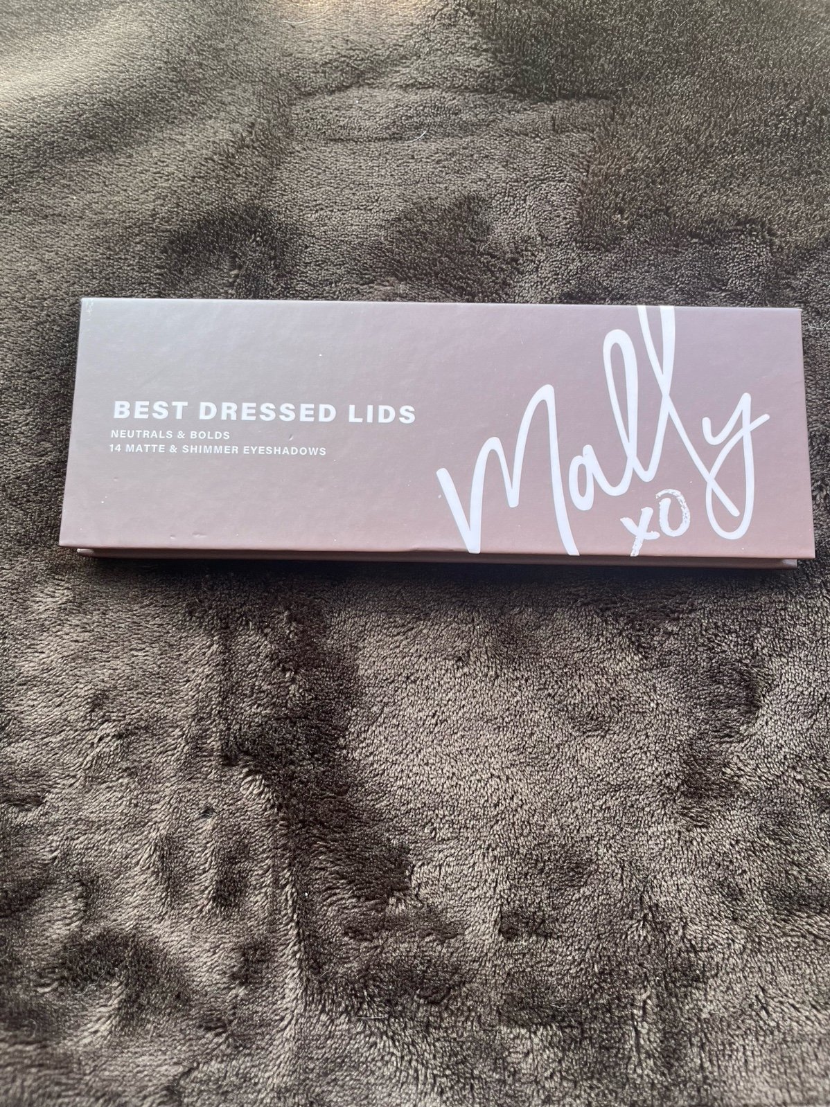 Best Dressed Lids Neutrals & Bolds 14 Matte & Shimmer Eyeshadows