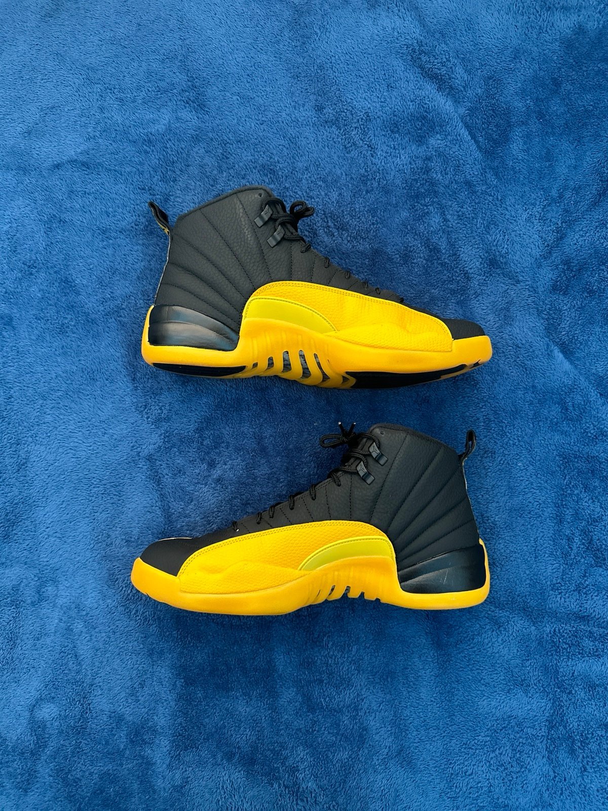 Jordan 12 University gold