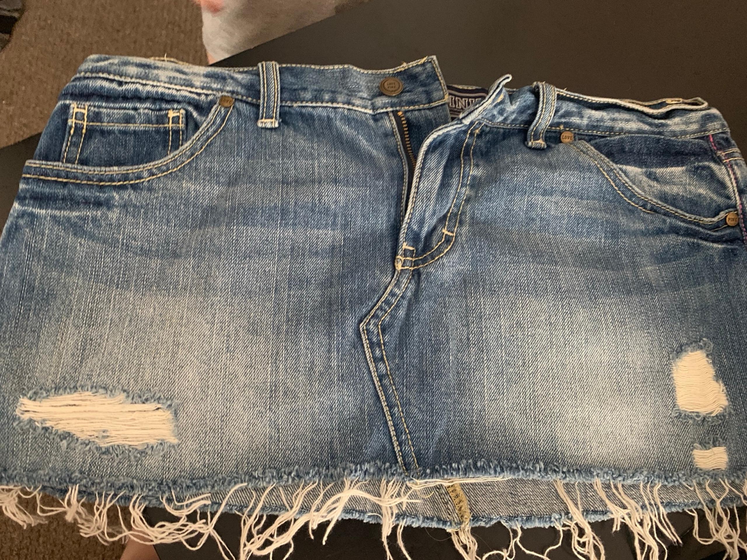 Women’s Victoria Secret Pink Skirt