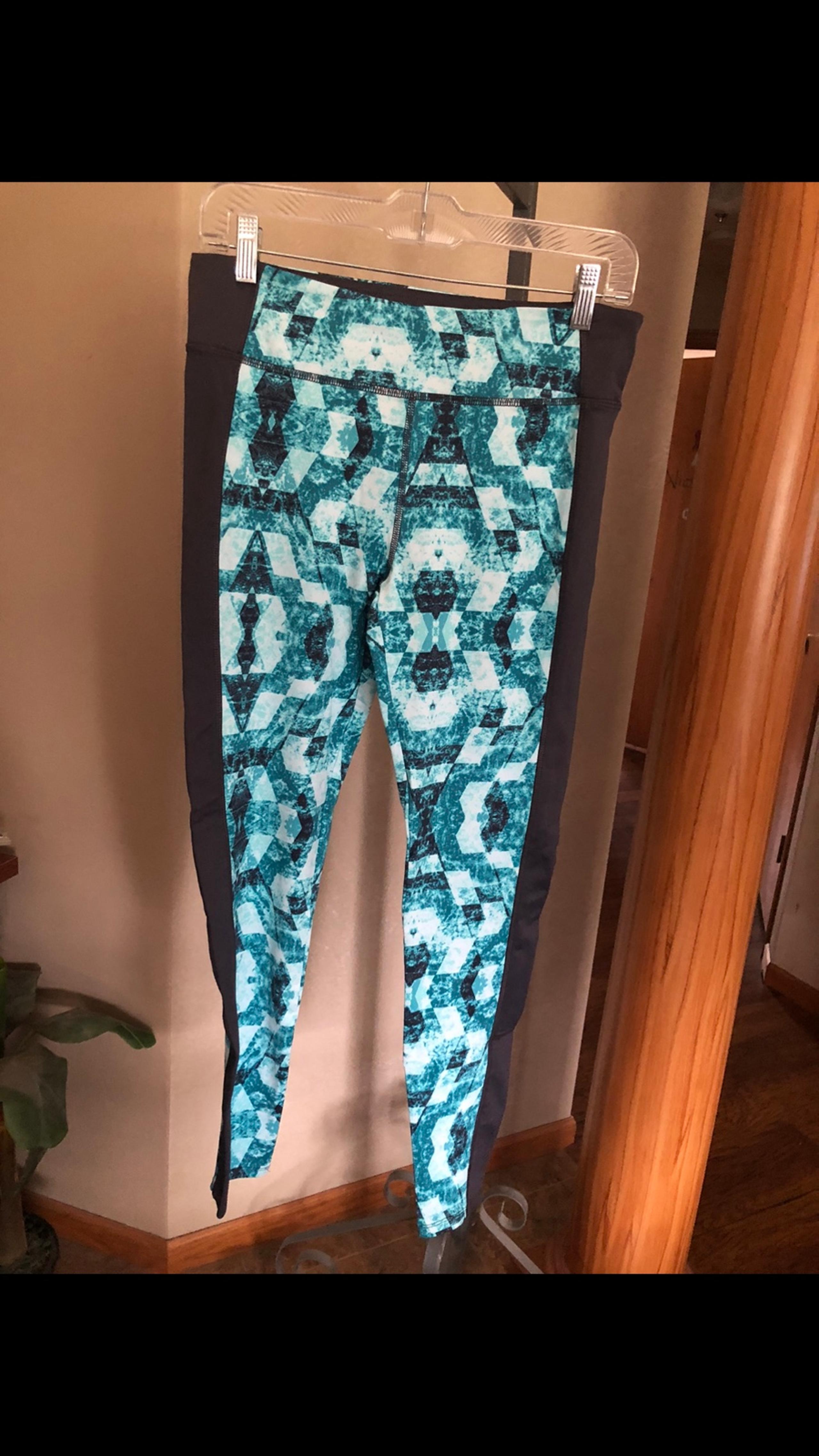 Womens Forever 21 Leggings size L EUC!