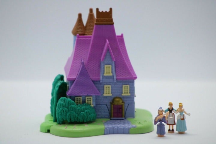 Vintage Pollypocket Cinderella house