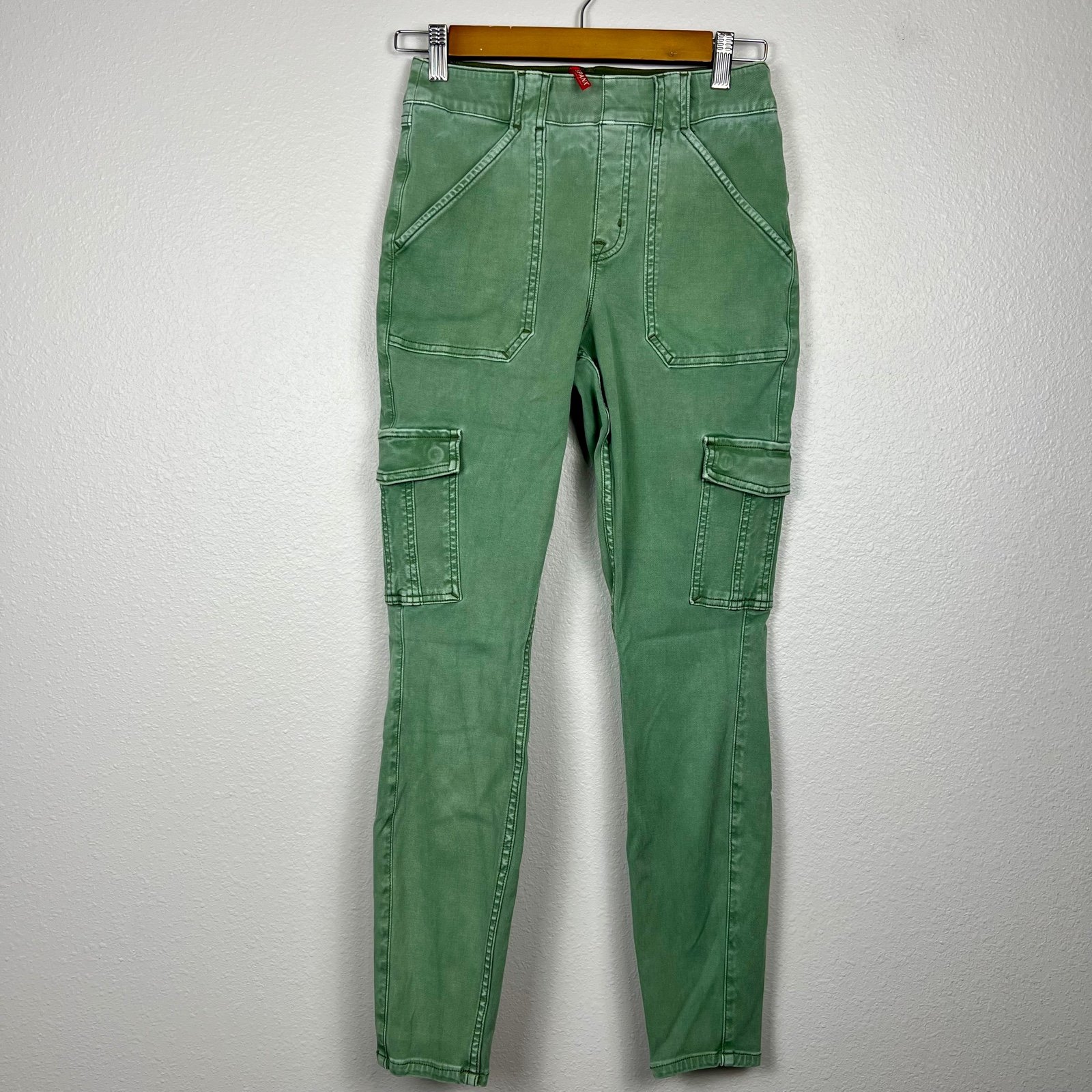 Spanx Stretch Twill Ankle Cargo Pants - Medium