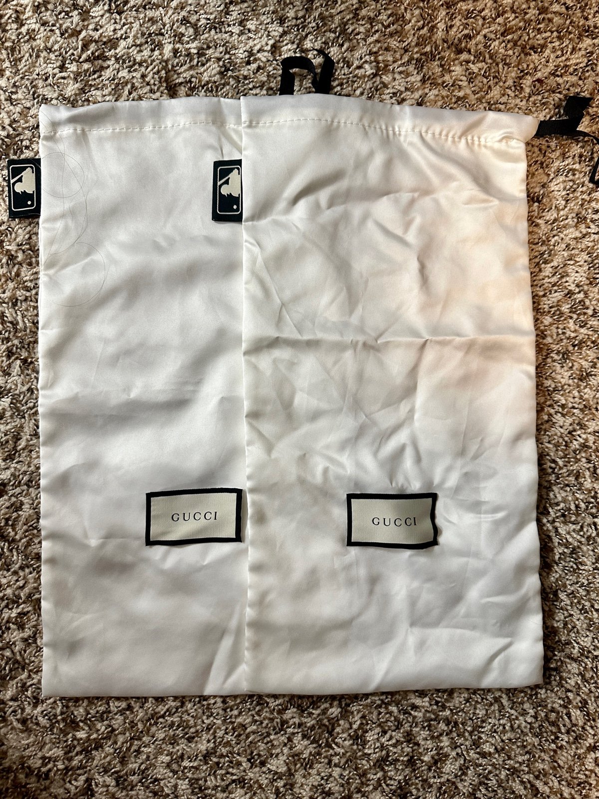 Gucci dust bag for shoe