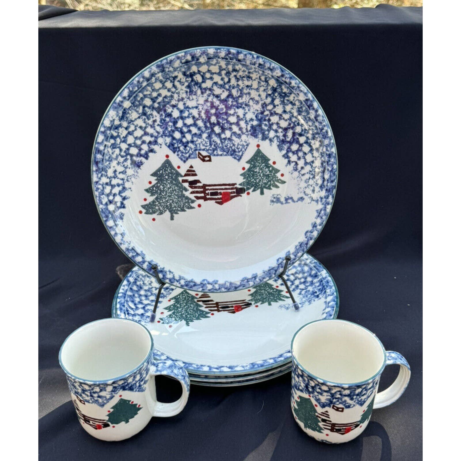 6 Piece Tienshan Folkcraft Plates & Cups Cabin In The Snow Christmas Red Dot