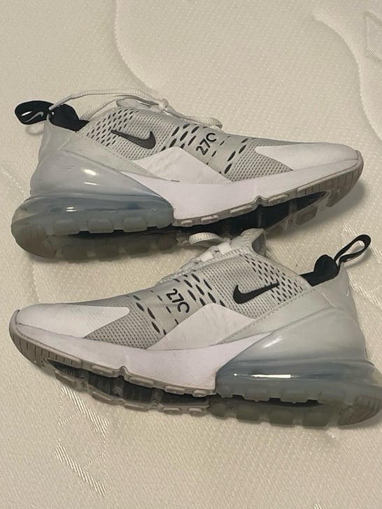 Nike Air Max 270 white black Running Shoes Womens Size 6 sneakers