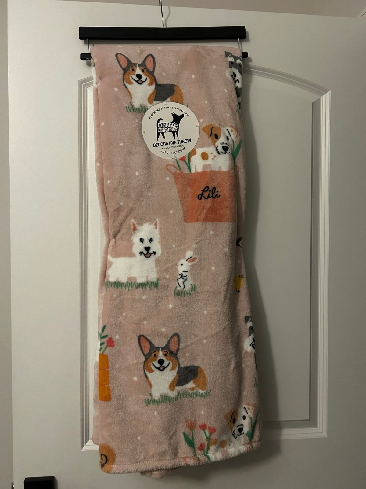 Schnauzer Corgi Beagle Westie Pomeranian Easter Throw