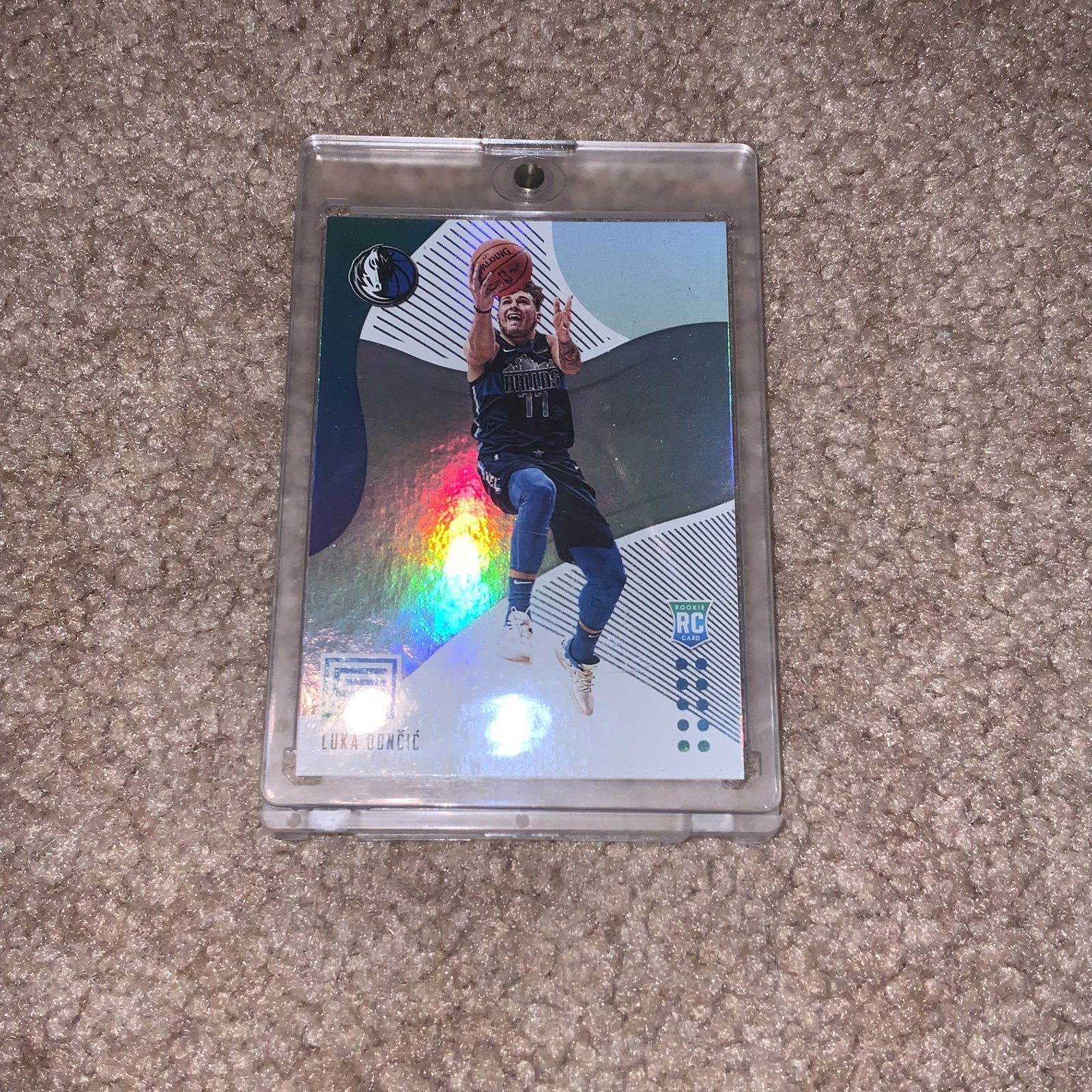 Luka Doncic Status Rookie Card