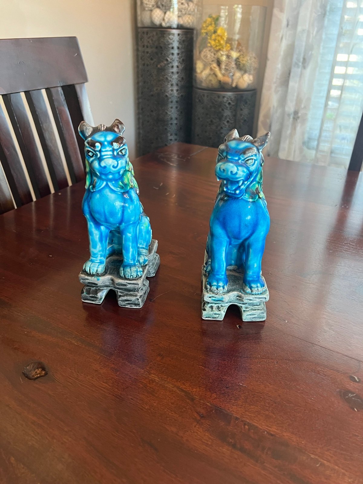 Pair Mid Century VTG Japanese Komainu Lion Dog Porcelain Statues 7.5