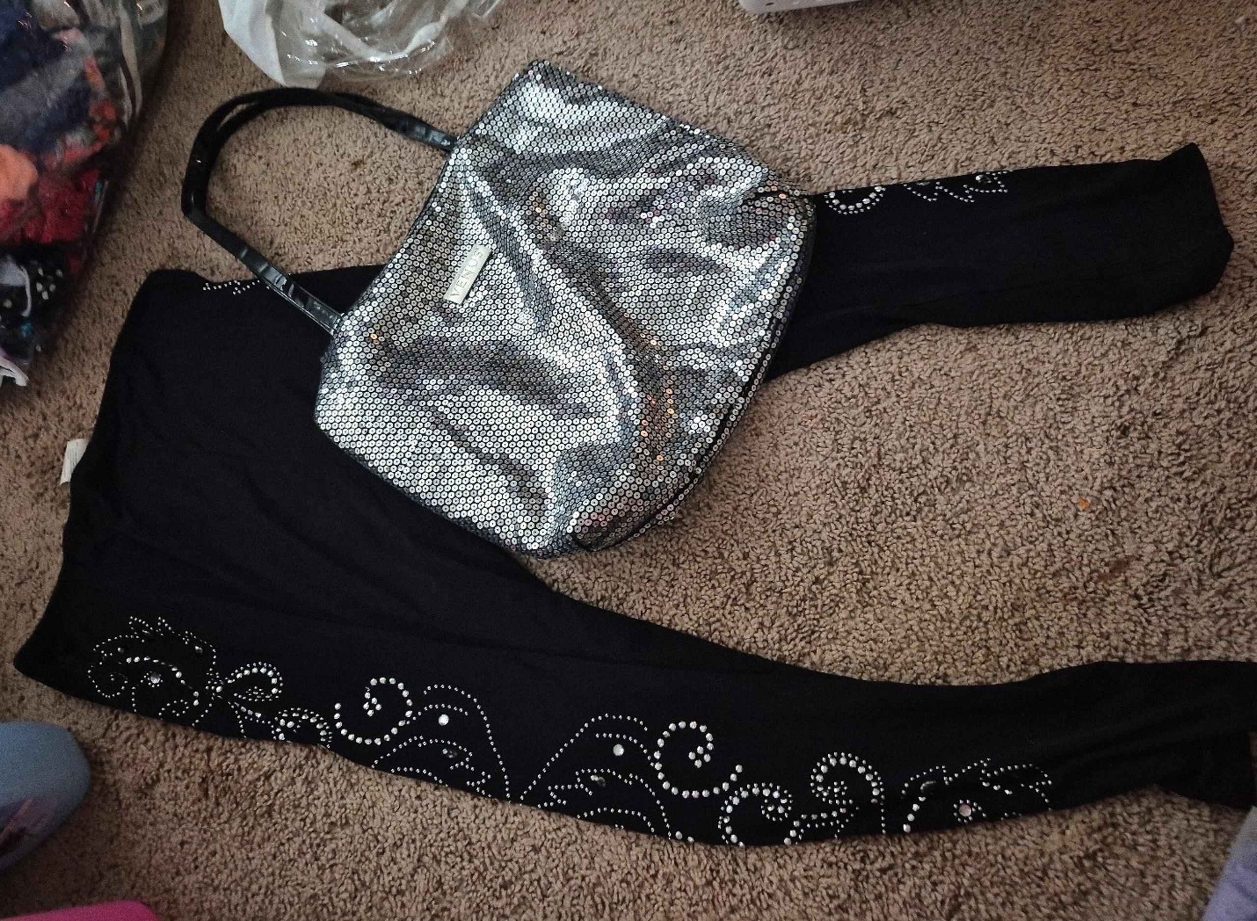 VENUS Pants & Bag