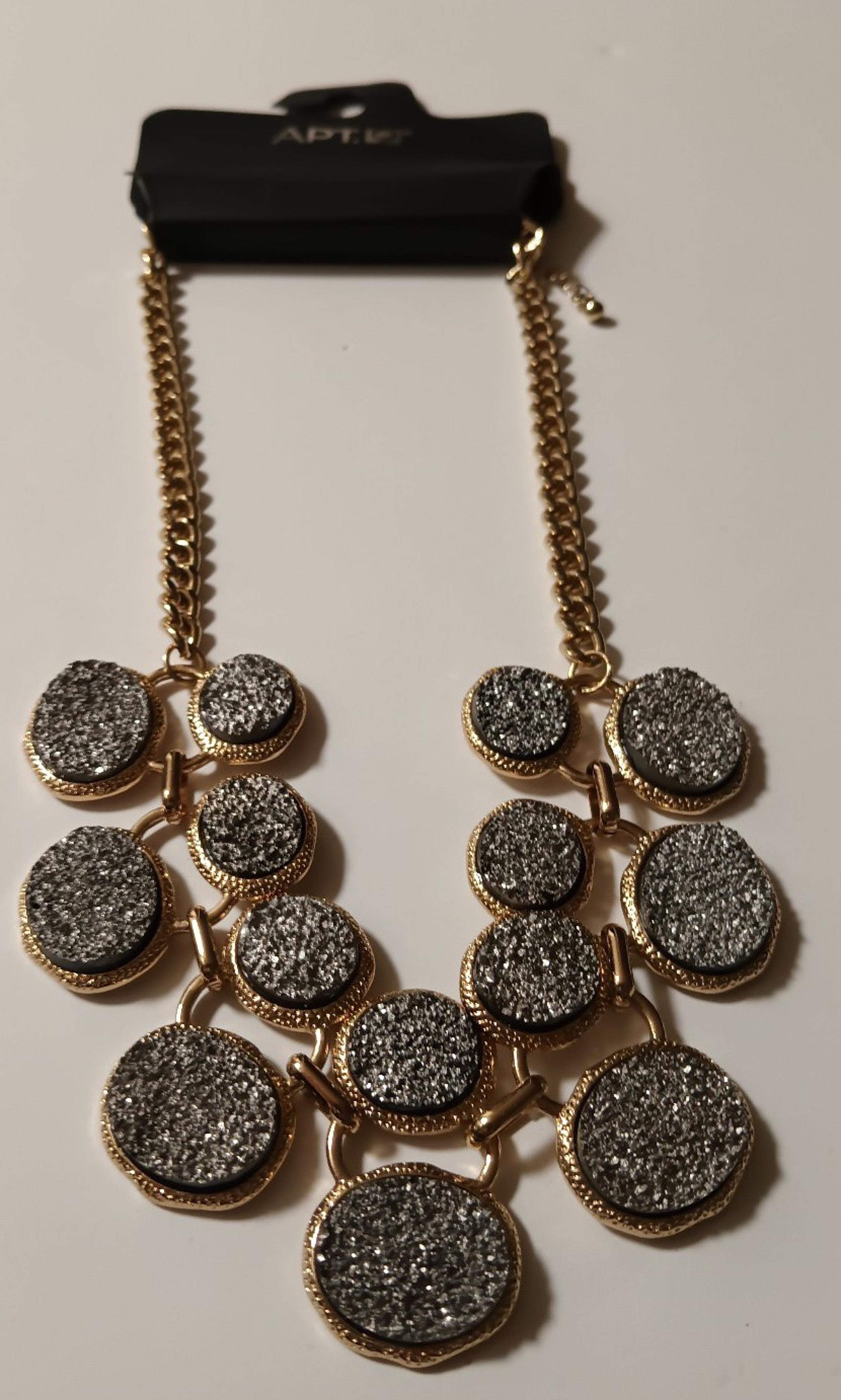 APT. 9 NECKLACE