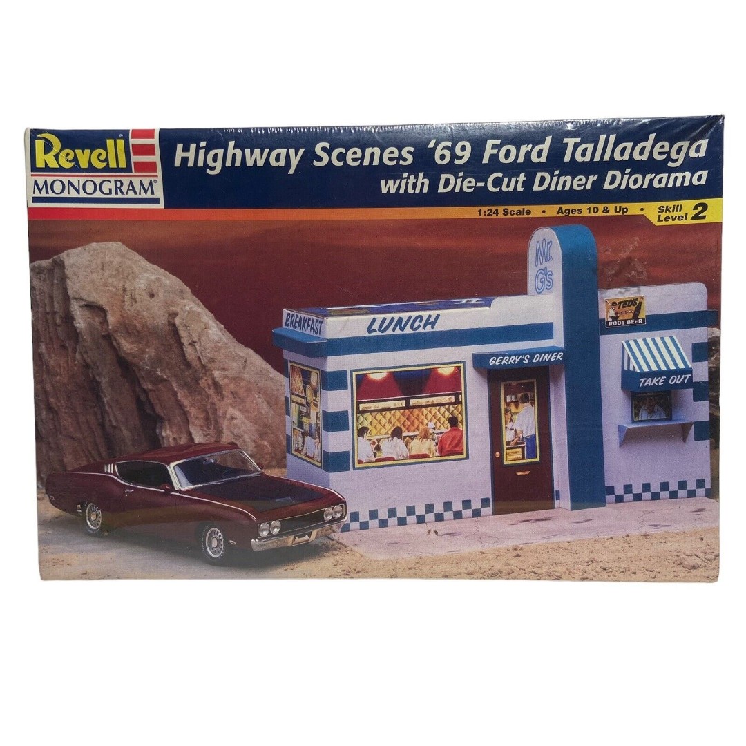 Revell Highway Scenes 1969 Ford Talladega 1/24