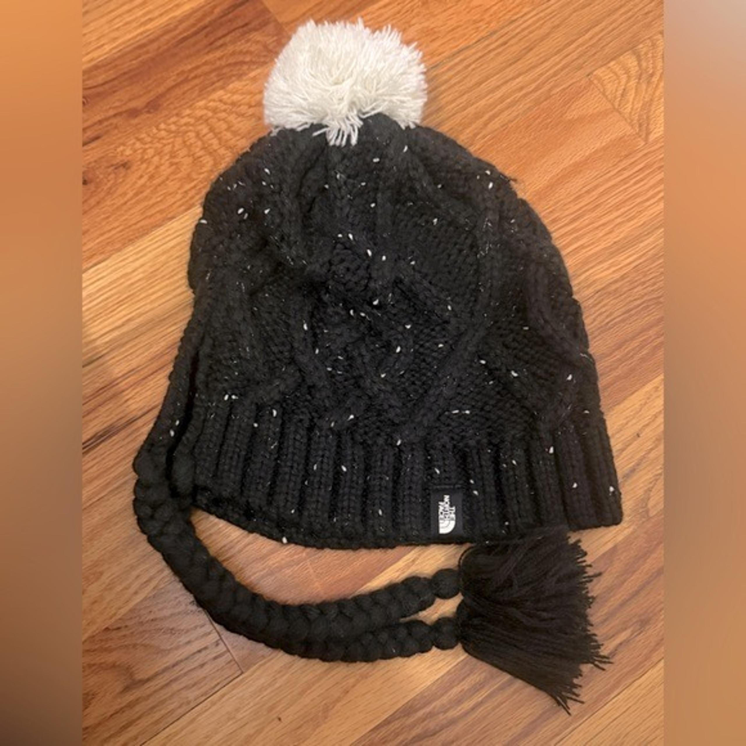 THE NORTH FACE Women Black & White Braided Tassel Pom Pom Winter Hat One Size