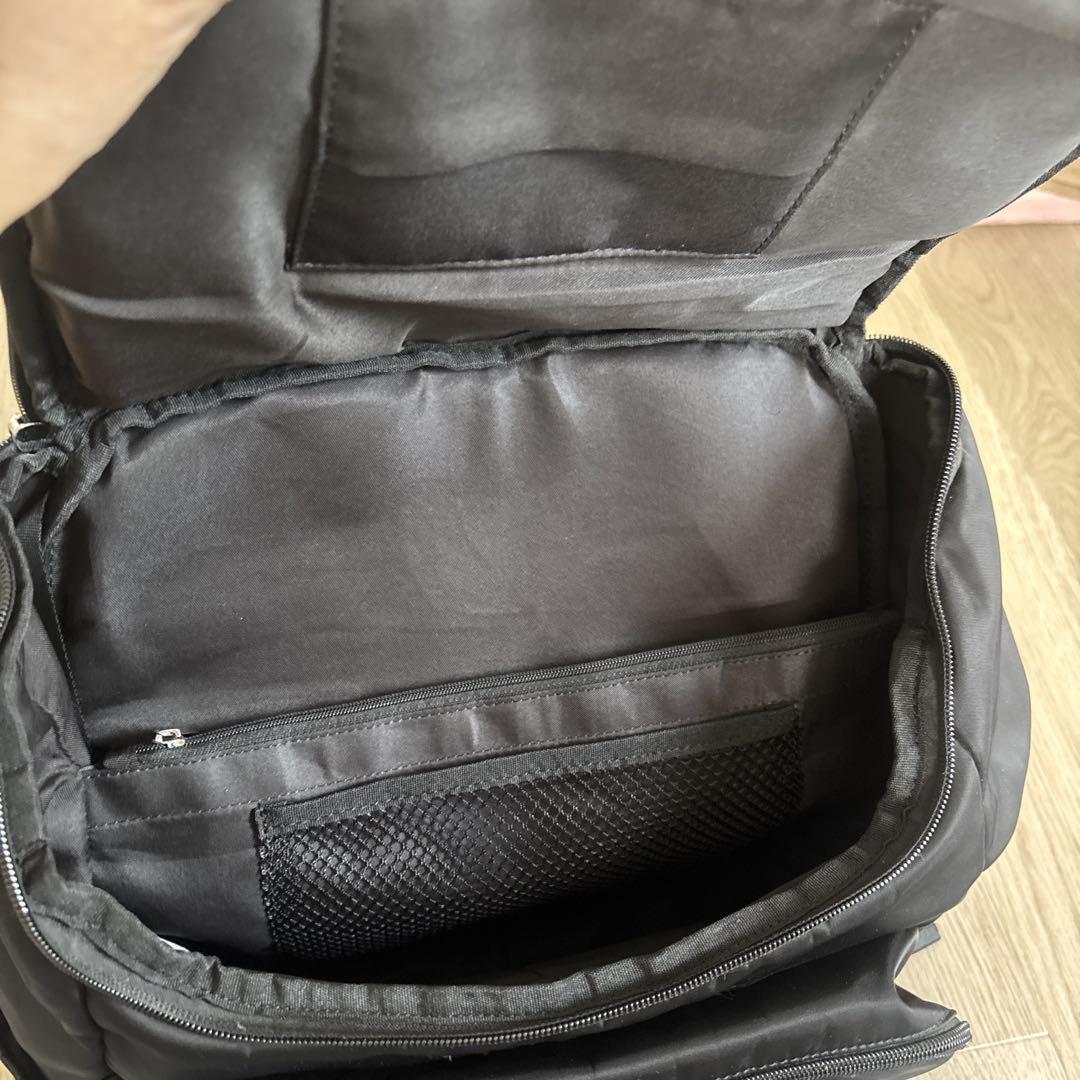 selva secreta】Square RUCKSACK(black)