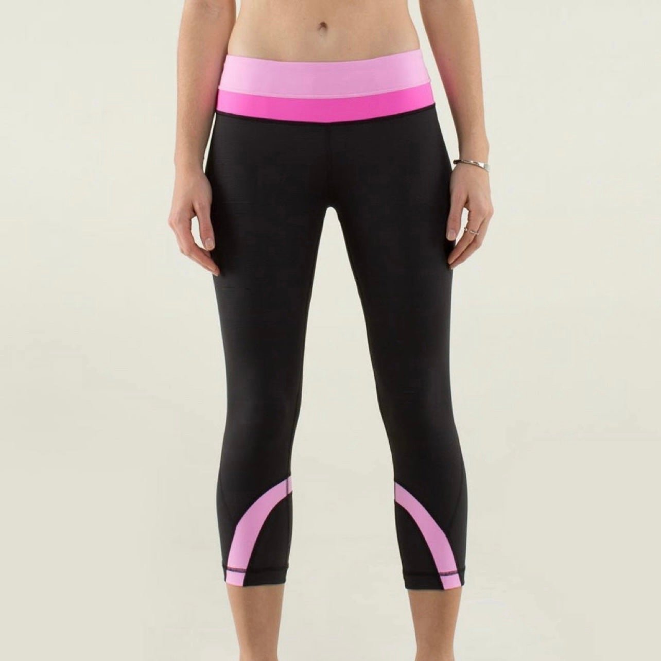 LULULEMON Wee Stripe Black Pow Pink Run: Inspire Crop II *ALLUX Workout Leggings
