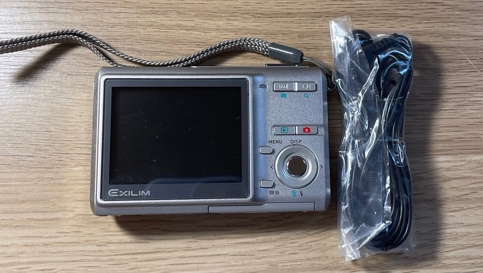 Casio Exilim EX-Z70 Digital Camera