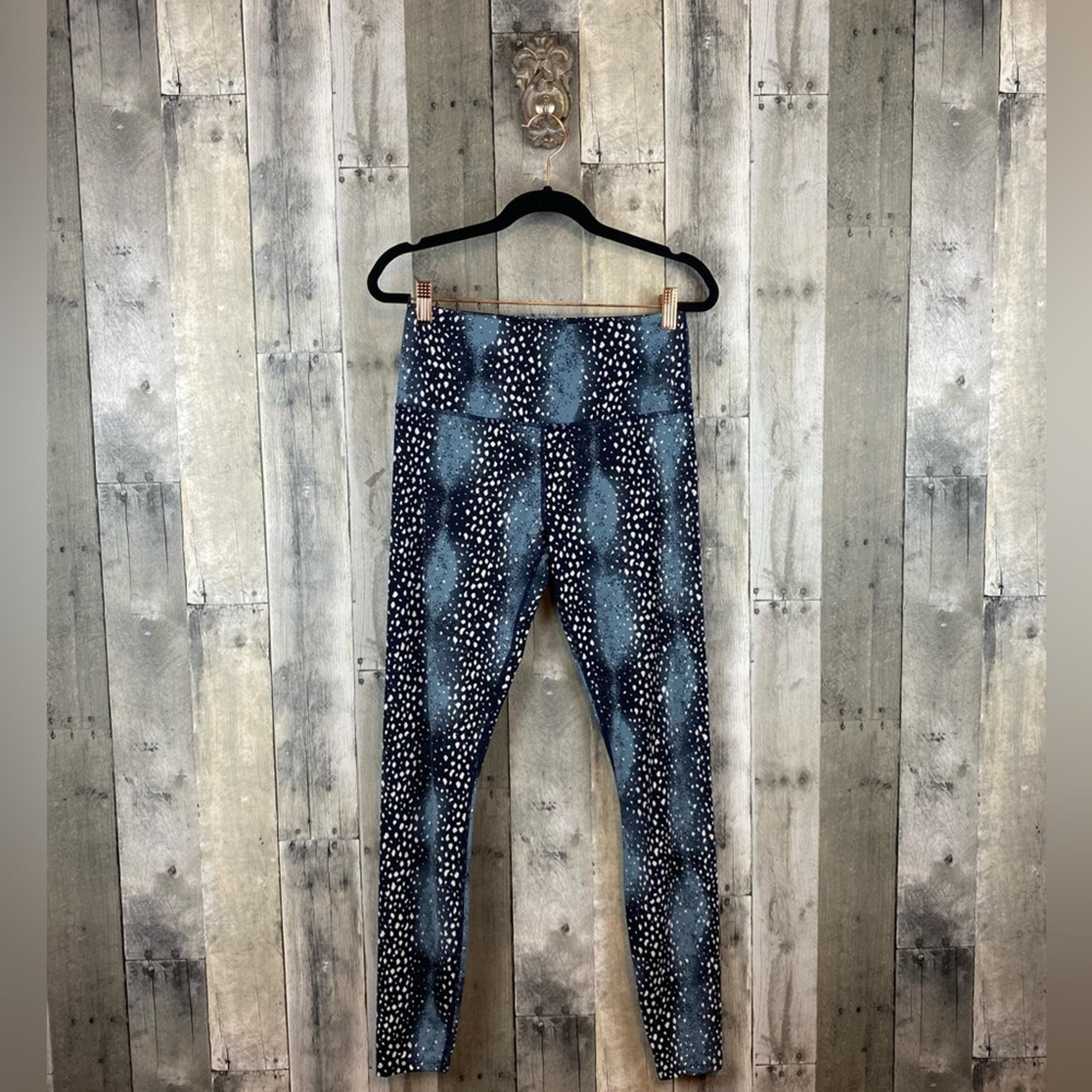 Varley Century Legging in Grey Blue Cheetah Print Size Small.