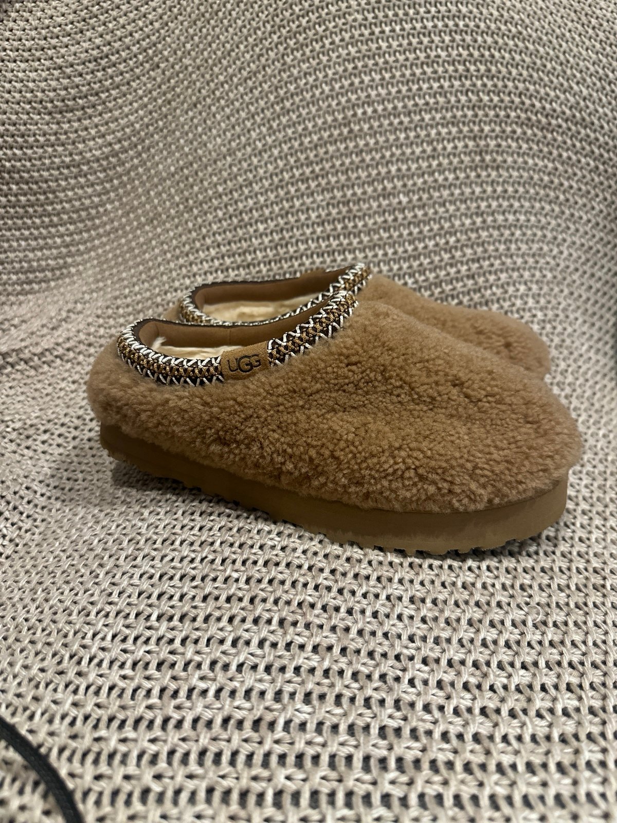 UGG Tazz Maxi curly genuine shearling