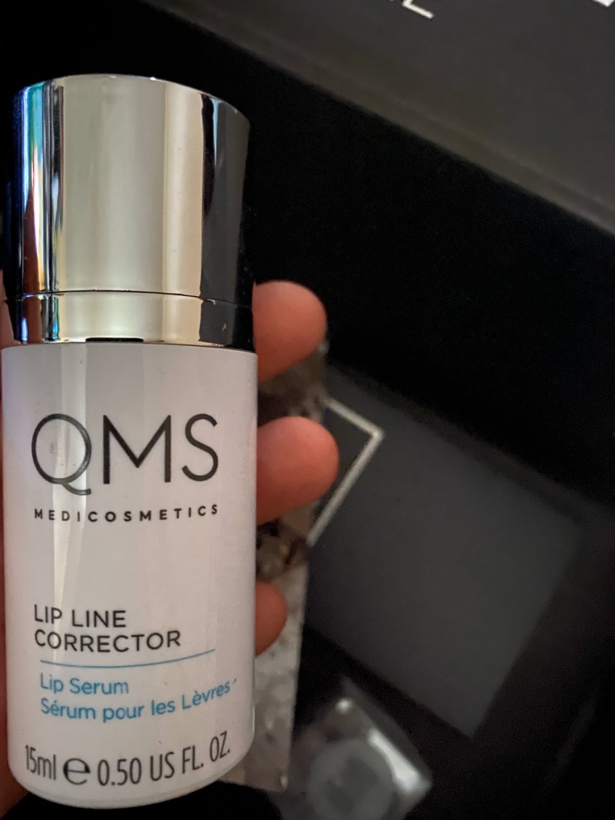 QMS Lip line corrector