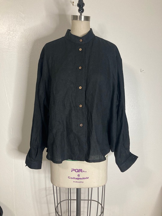 Like new Pavietra linen oversized monk collar button down shirt