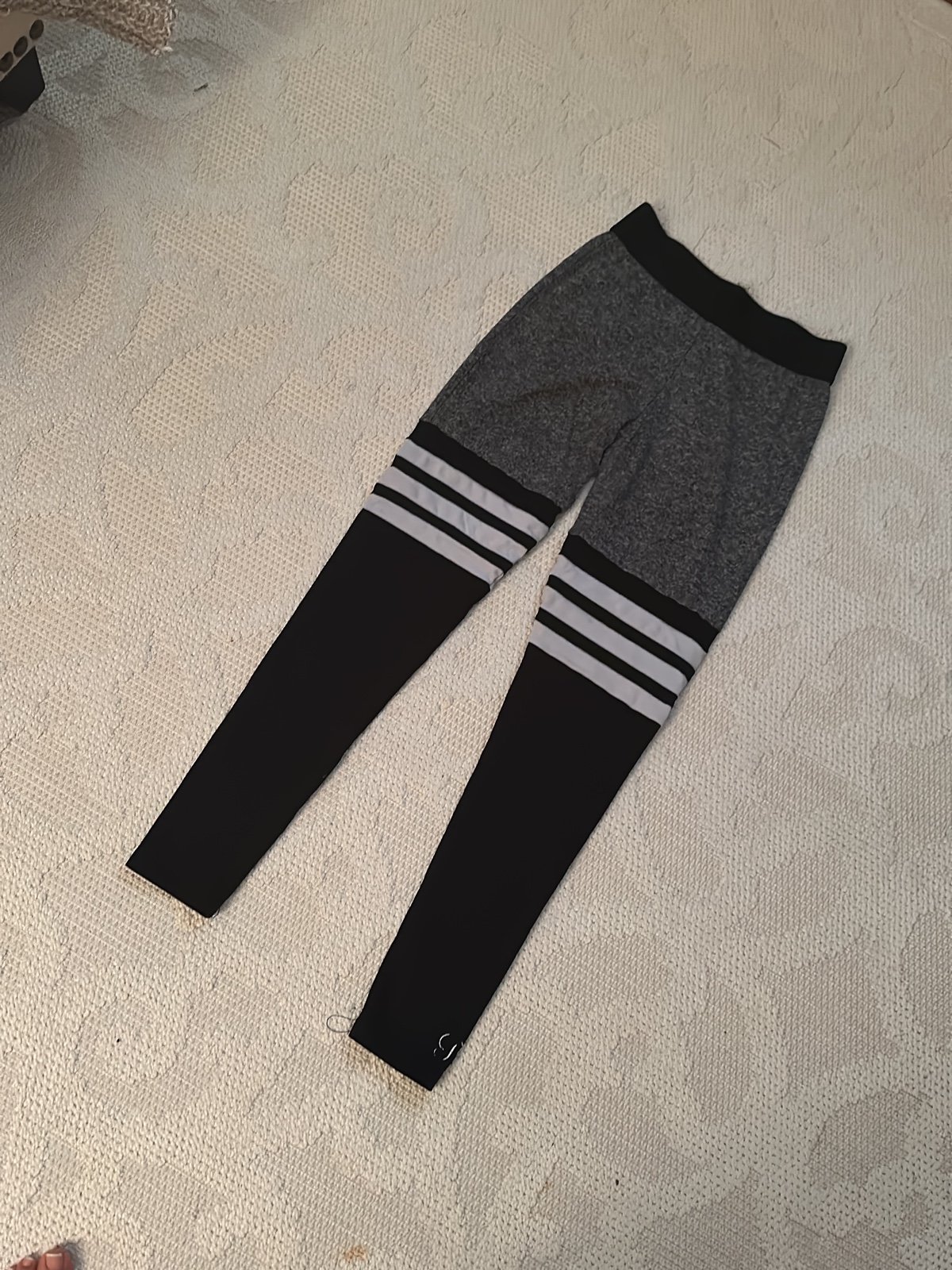Bombshell Sportswear Sock Leggings