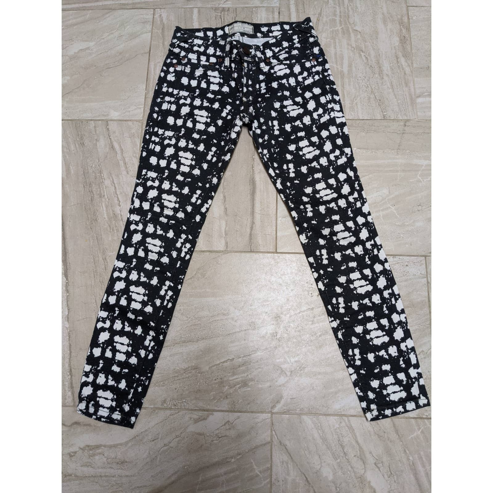 Free People Jeans bleach spots sz 26