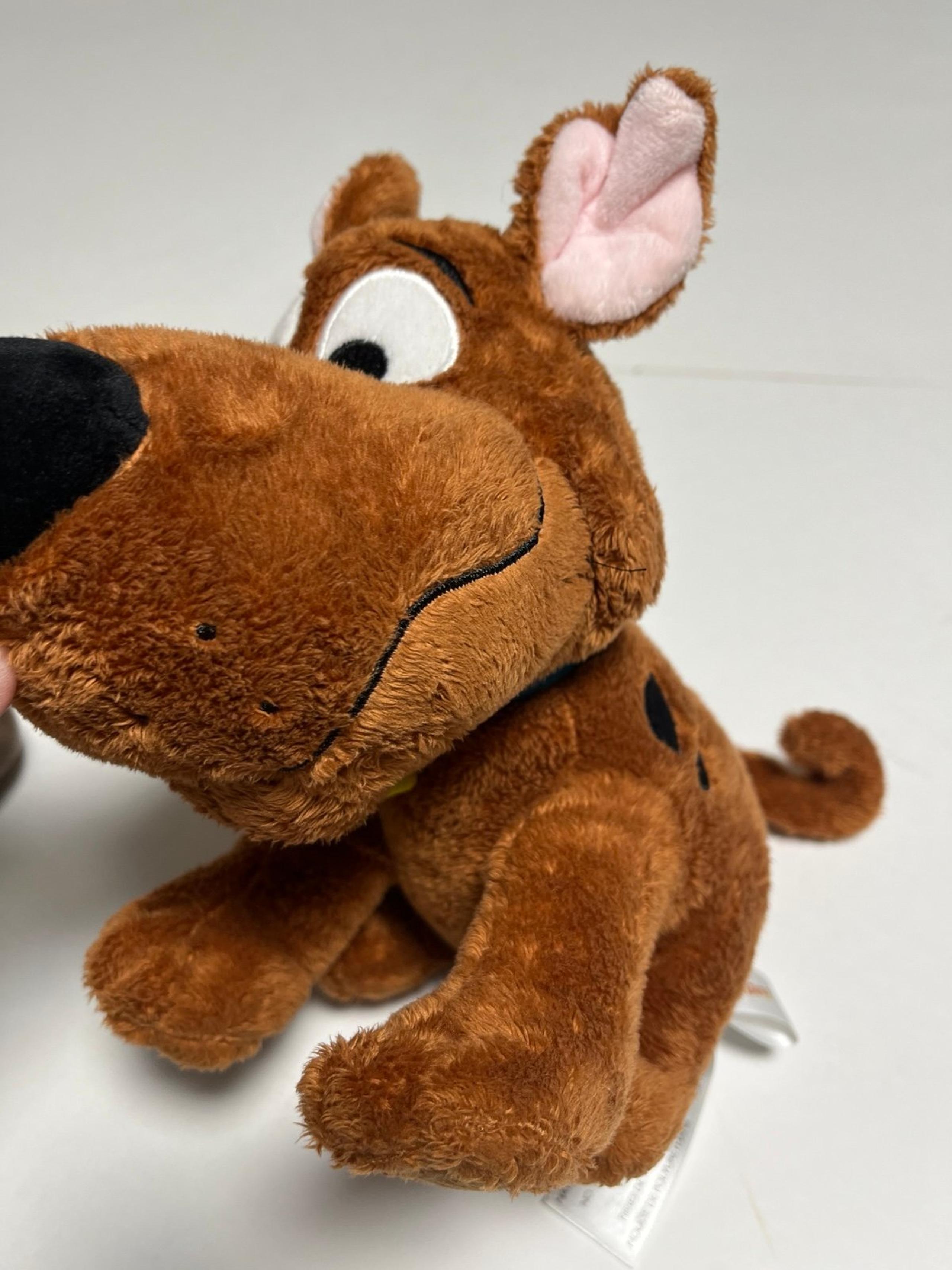 SCOOBY DOO Big Head Animal Adventure 8" Seated Cartoon Plush Stuffed Animal