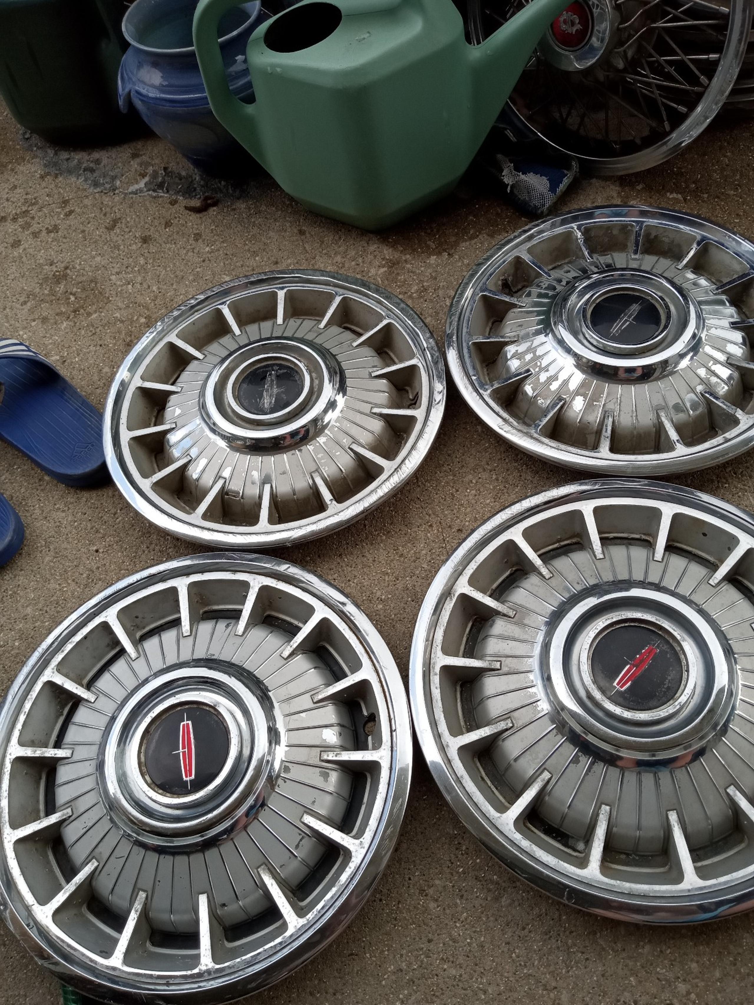 14" Oldsmobile hd hubcap set