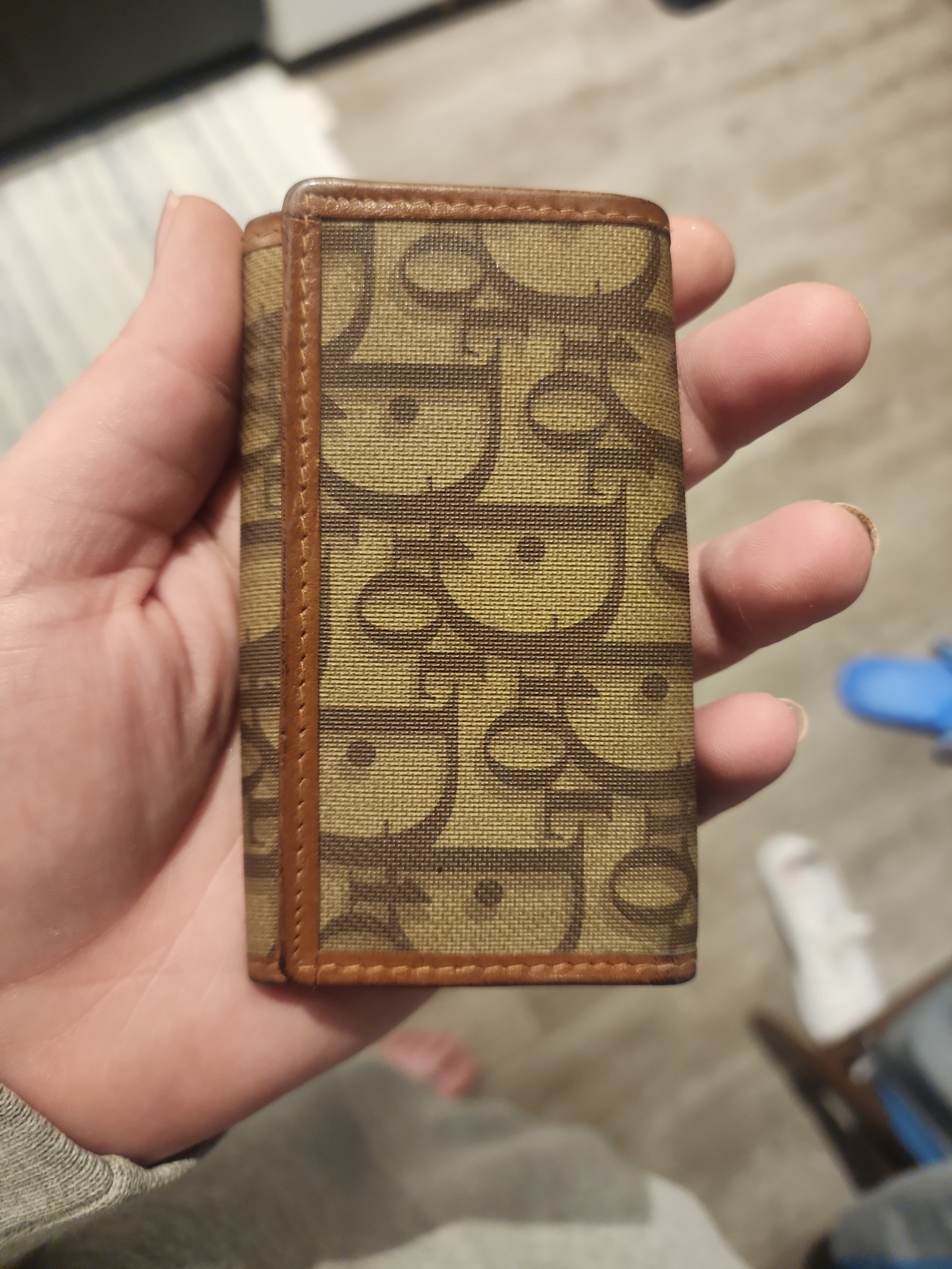 dior key wallet
