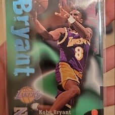 1997 Kobe Bryant basketball card