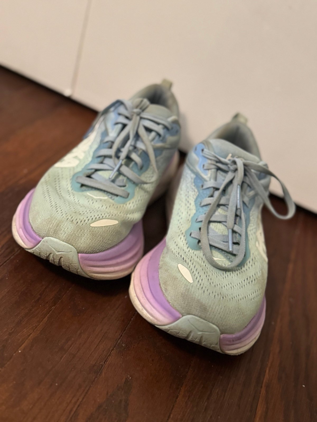 USED Hoka Bondi 8