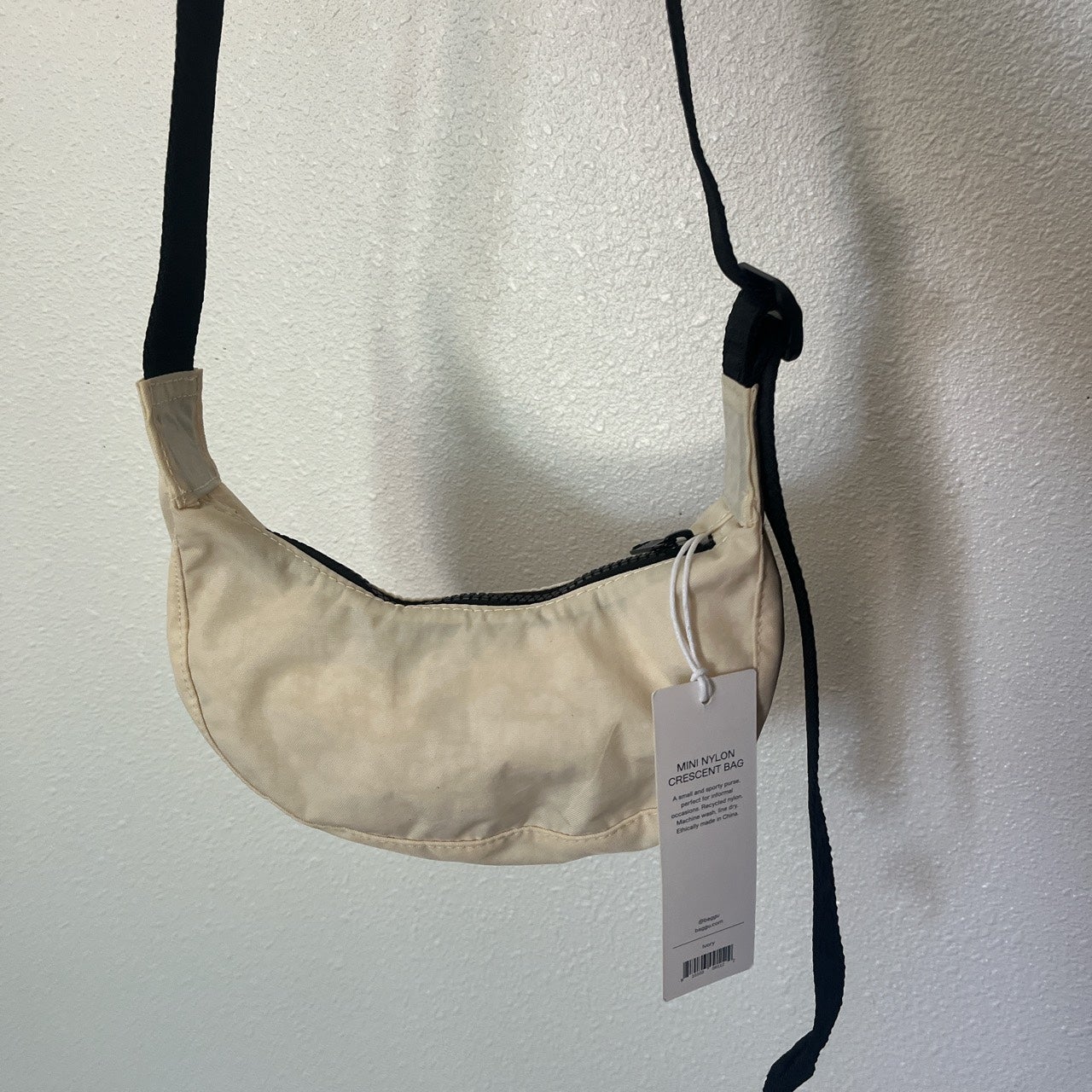 baggu mini crescent bag