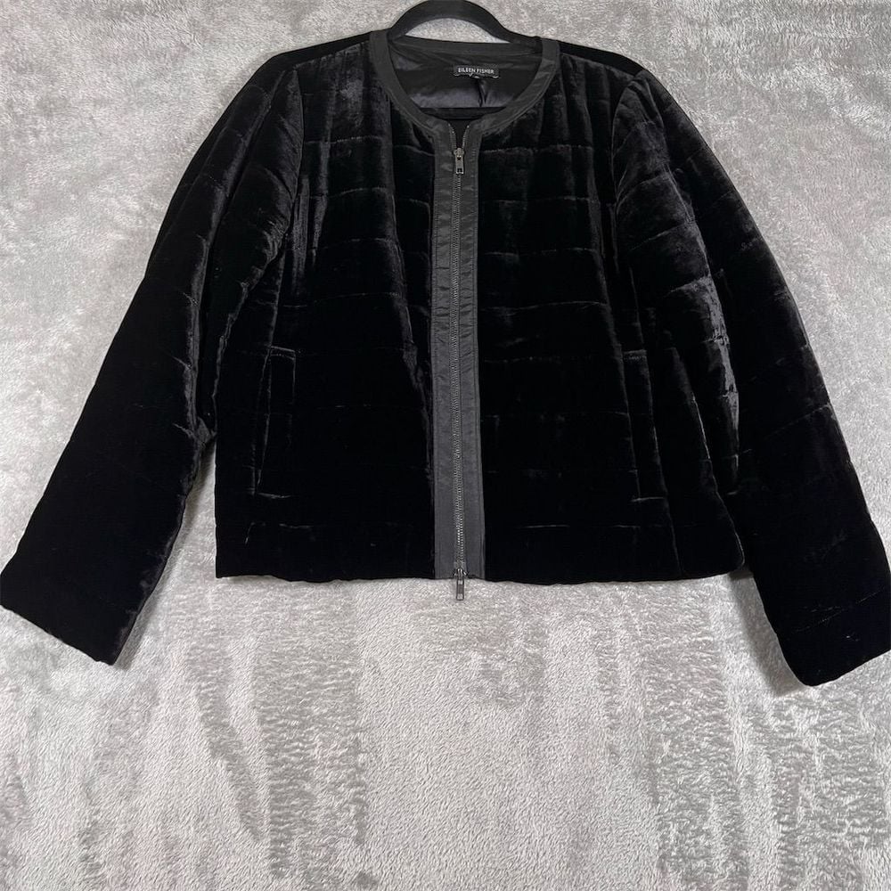 Eileen Fisher Women's Quilted Velvet Silk Blend Jacket Black Size Small Furry