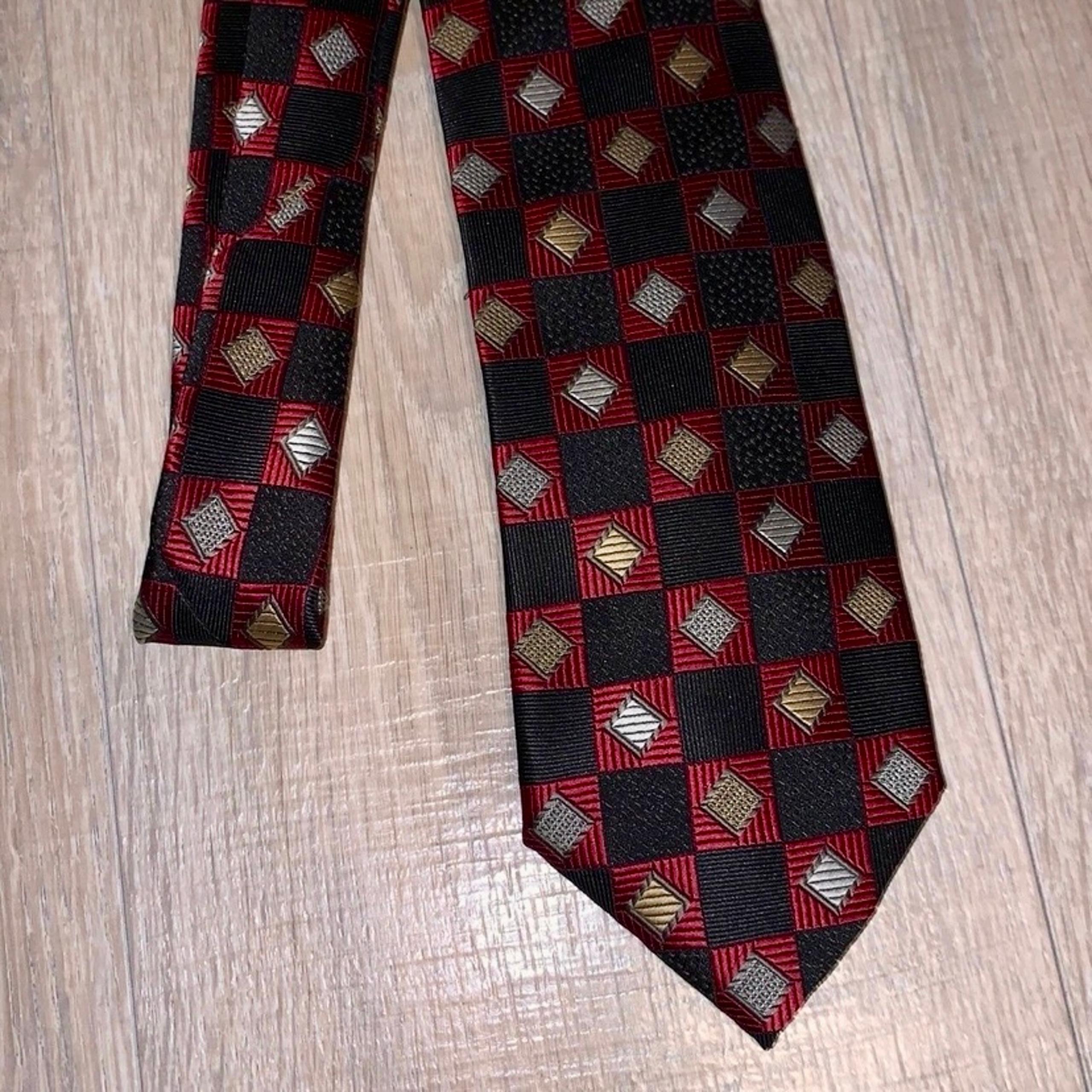Alexander Julian Colours black geometric print office formal tie red black