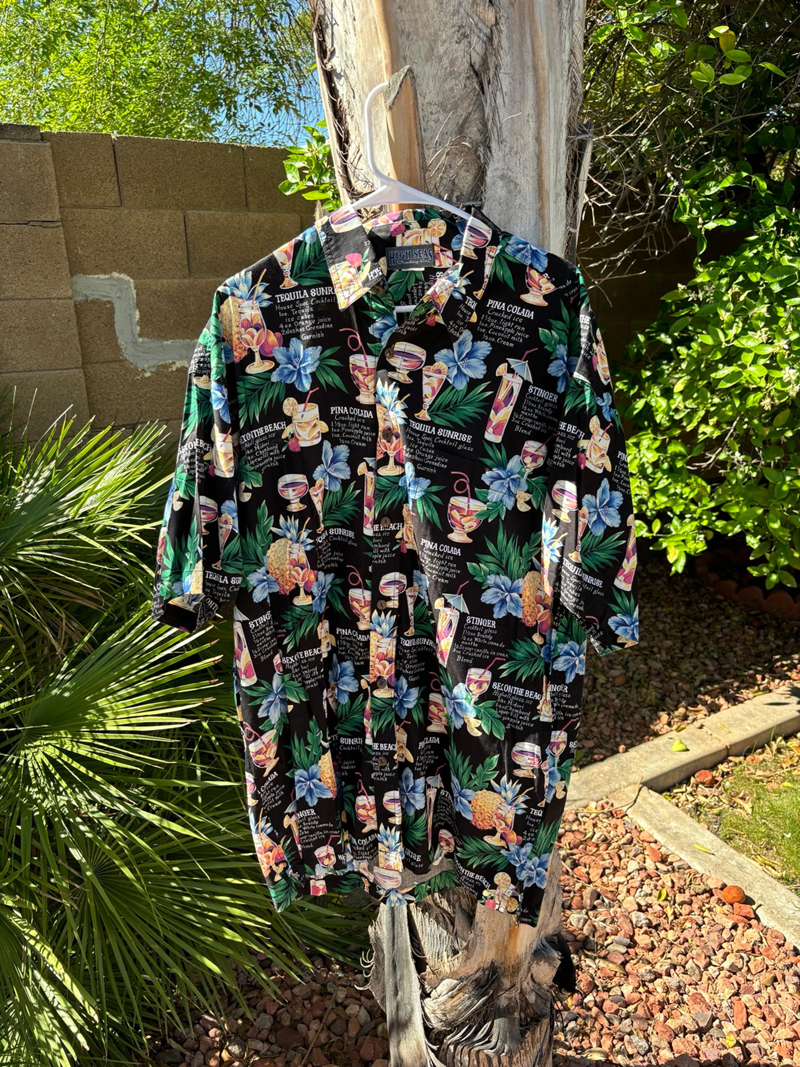 Vintage High Seas Trading Company Mixed Drink Button Up Shirt
