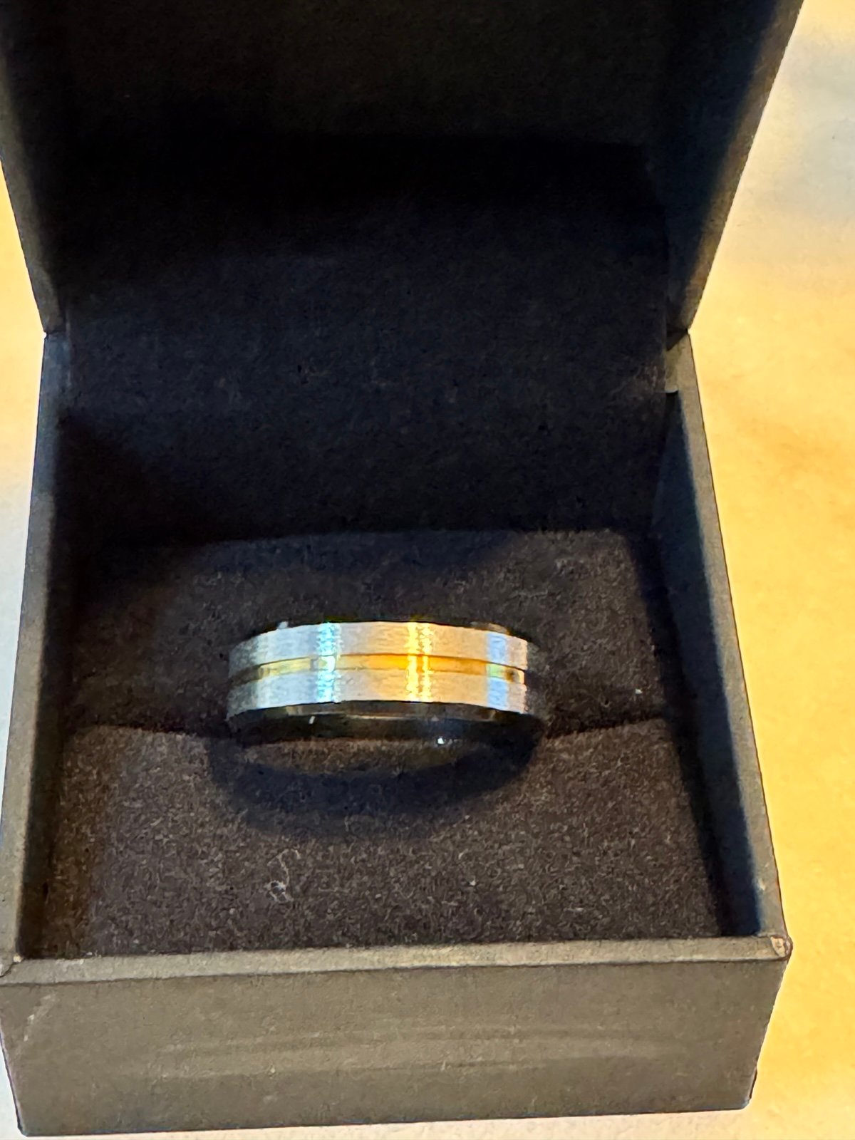 Men’s stainless steel ring - size 13