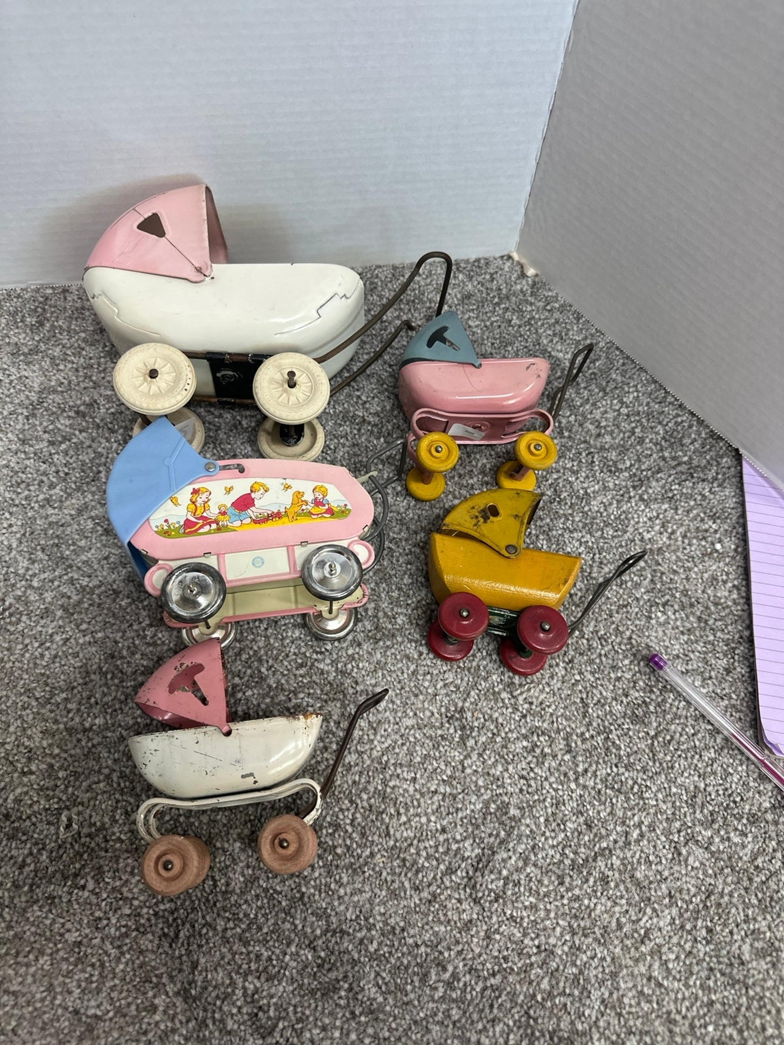 Doll buggies antique Wyandotte