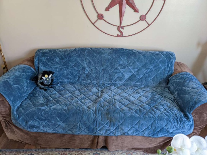 Waterproof Sofa Furniture Cover | 100% Polyester | Pet Furniture Cover blue